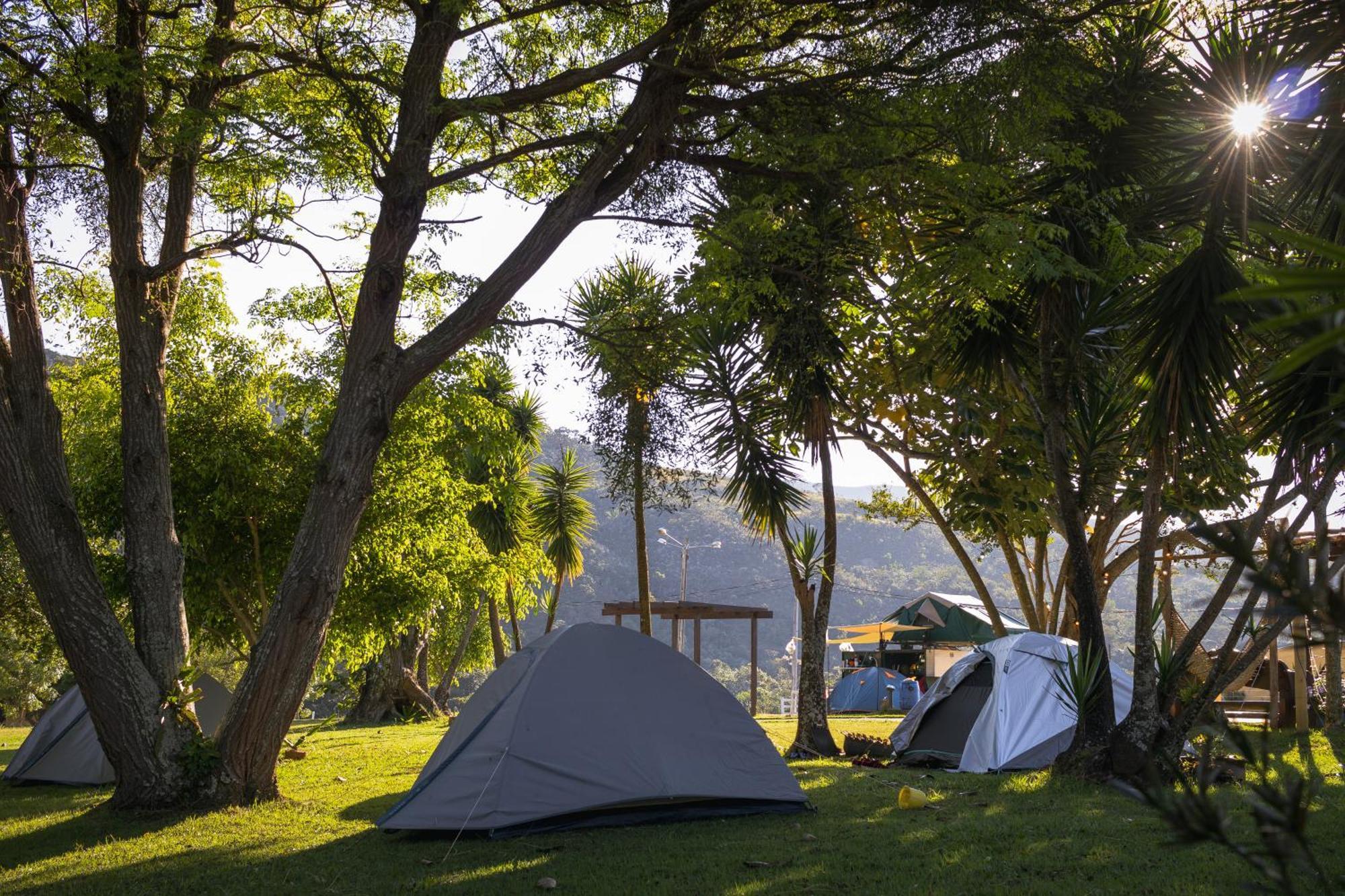Canyons Camping Capitólio المظهر الخارجي الصورة